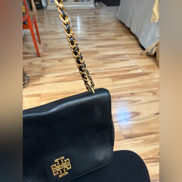 Tory Burch Leather Shoulder Bag - Picture 7 of 10
